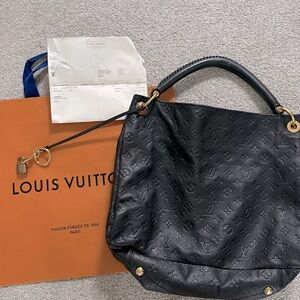 Louis Vuitton Artsy MM Empriente Infini Shoulder Tote Purse Navy